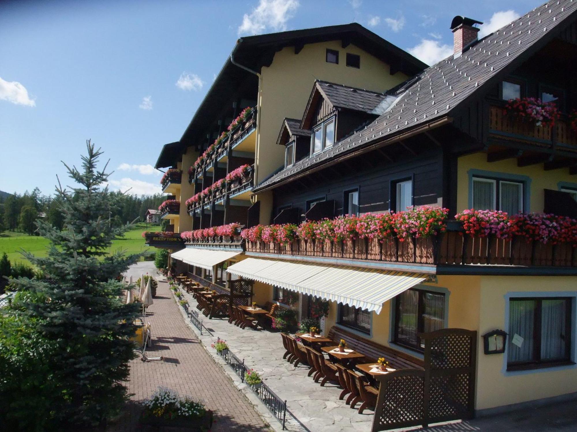 Ferienhotel Knollhof Рамзау-ам-Дахштайн Екстер'єр фото